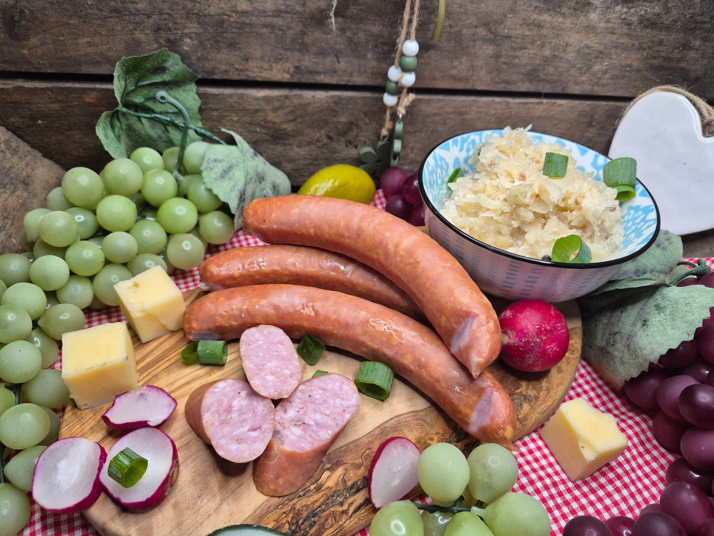 Hausmacher Krautwürstchen 3er 240g (MHD: 10.11.2025)
