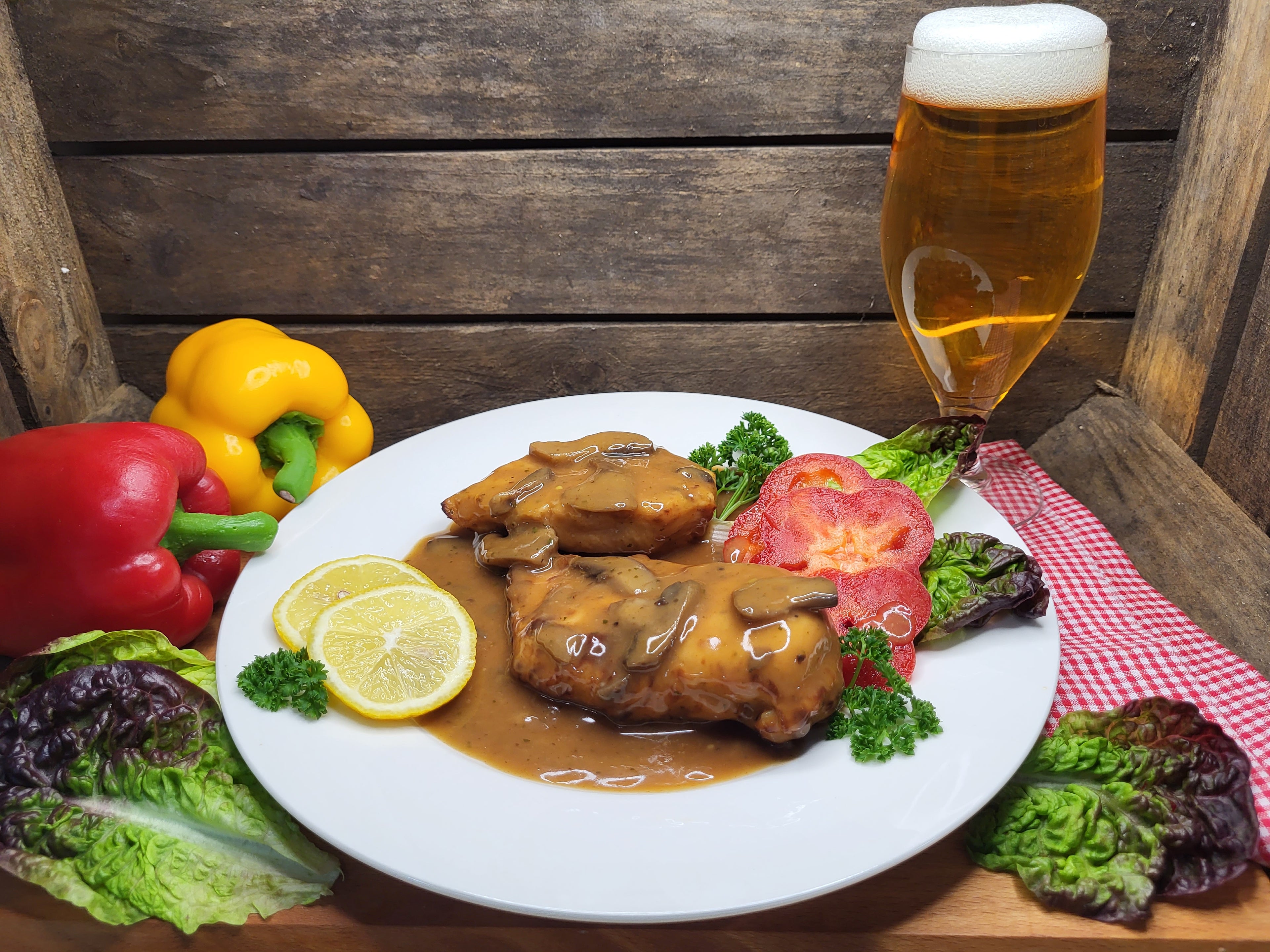 Hähnchenbrust in Champignon-Rahm-Sauce  400g (MHD: 24.07.2026)